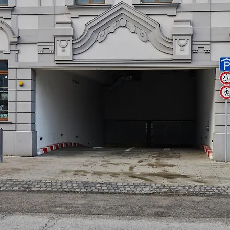 アパート Sloboda By Ellements, Brand New With Free Parking ブラチスラヴァ