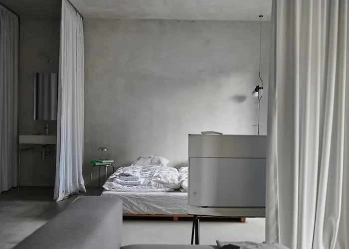 아파트 Sloboda By Ellements, Brand New Apartment With Free Parking