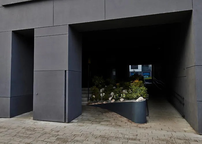 아파트 Sloboda By Ellements, Brand New Apartment With Free Parking