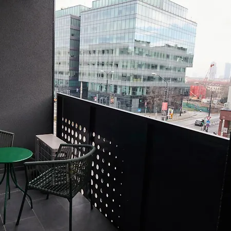 Sloboda By Ellements, Brand New With Free Parking Apartment *
